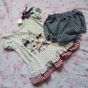 Blueberry Blvd/Crown & Ivy Gingham Toddler Set!